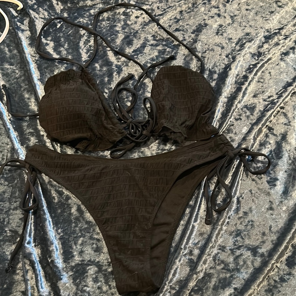 Black bathing suit for women